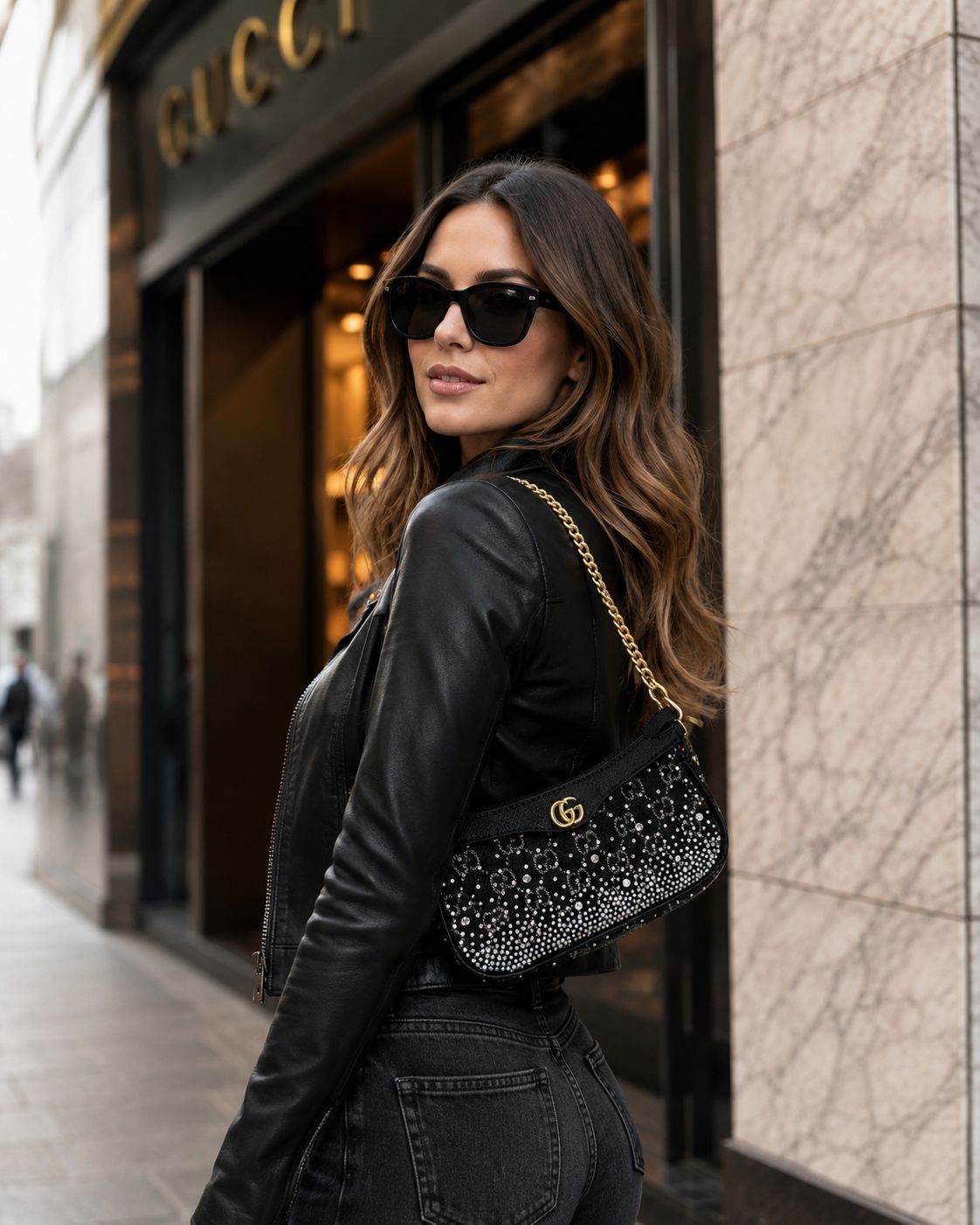 Guc_i Black Sling Bag With Diamond