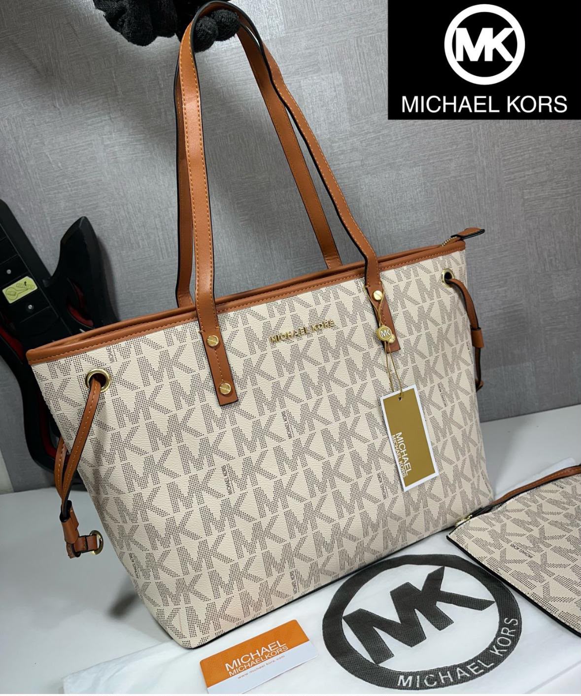Mich_el Kors Edith Large Logo Tote Bag – Vanilla